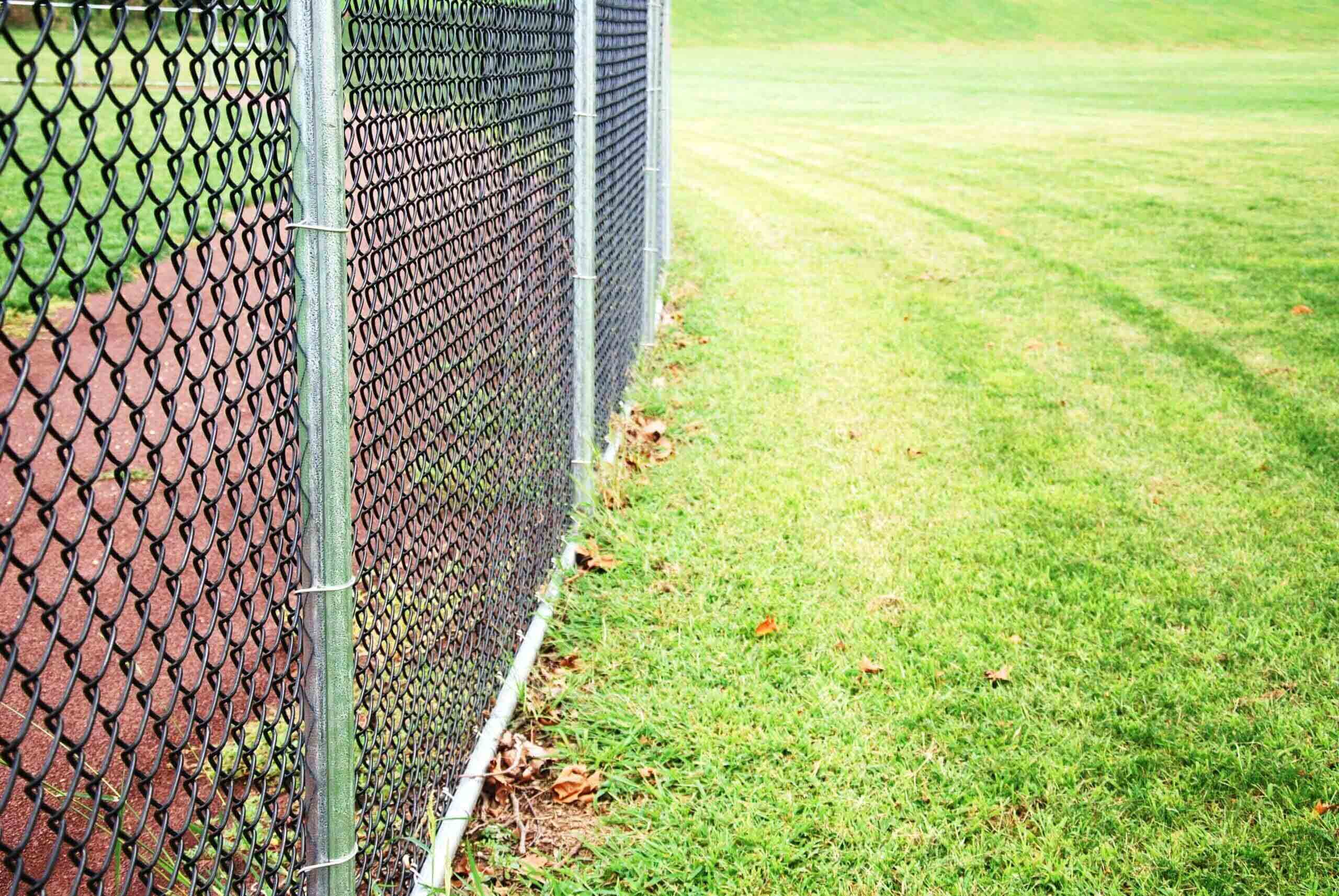Сhain Link Fence in Calgary, Alberta | Chain Link Fencing